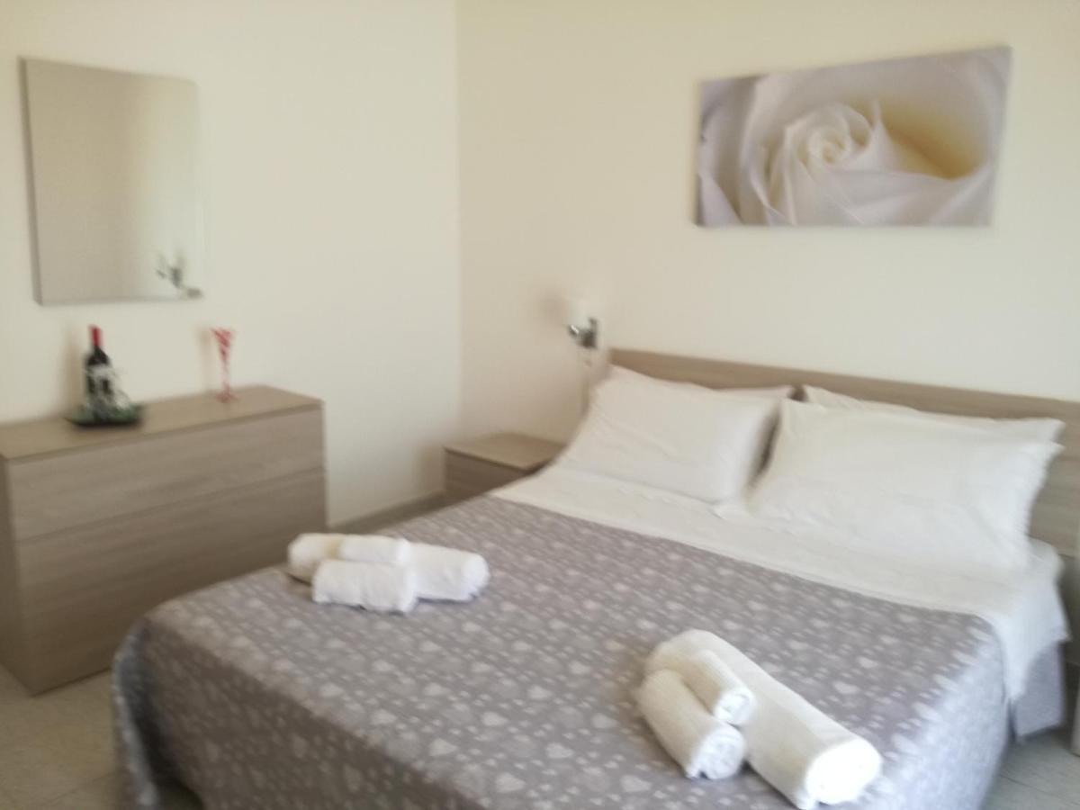 캄포펠리체 디 로첼라 Giusy'S Place 1 아파트 외부 사진